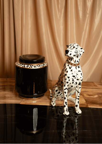 Chien dalmatien assis en XL