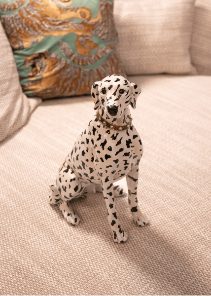 Chien dalmatien assis en XL