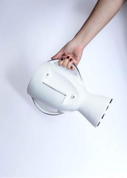 Vase tête blanc en L